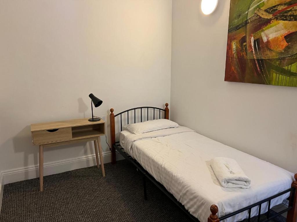 Wallaby Backpackers Hostel Perth - Note - Valid Passport Required To Check In - Exteriör bild