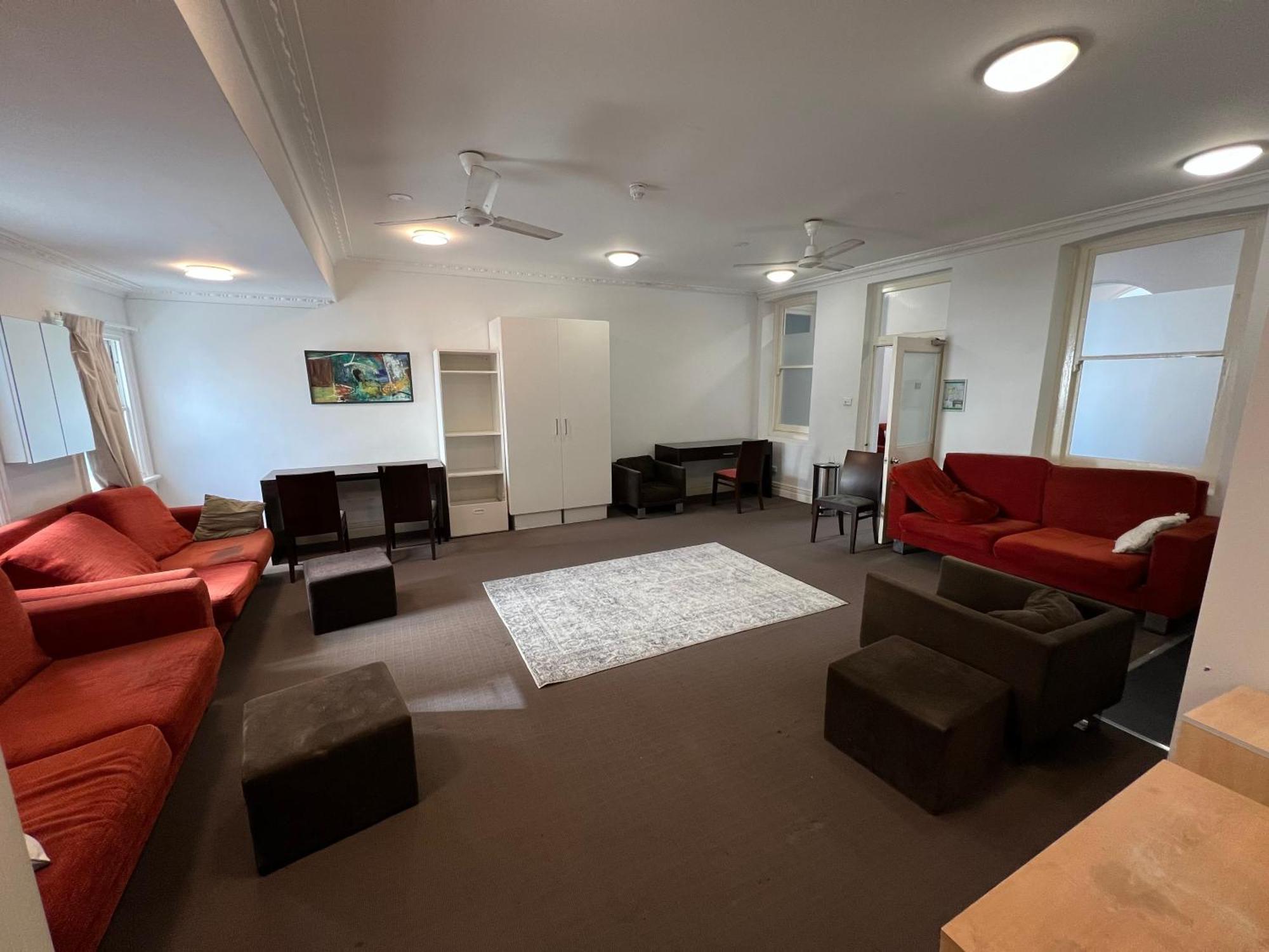 Wallaby Backpackers Hostel Perth - Note - Valid Passport Required To Check In - Exteriör bild