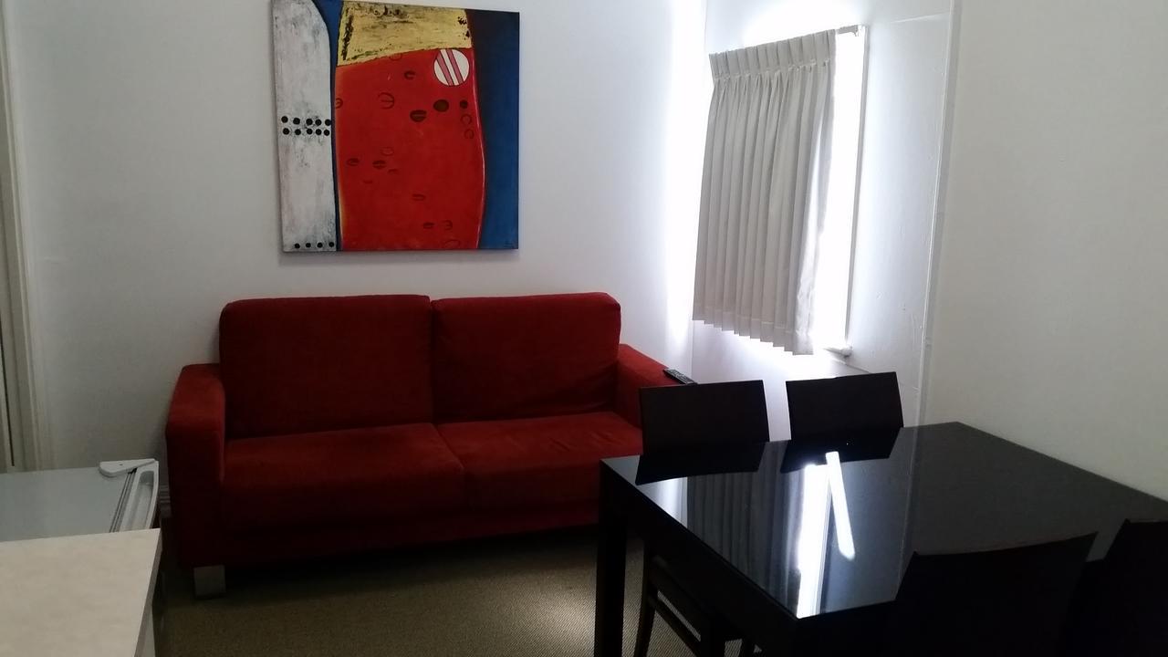 Wallaby Backpackers Hostel Perth - Note - Valid Passport Required To Check In - Exteriör bild
