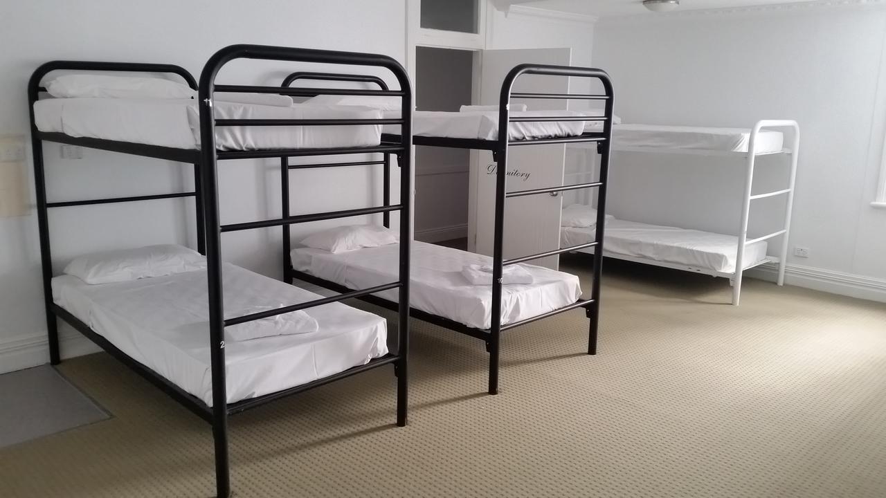 Wallaby Backpackers Hostel Perth - Note - Valid Passport Required To Check In - Exteriör bild